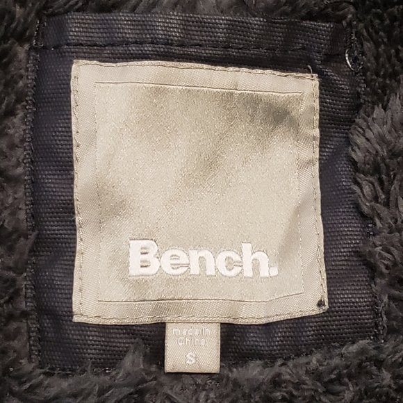 SOLD Bench Dark Gray Faux Fur Lined Utility Jacket - Picture 11 of 16